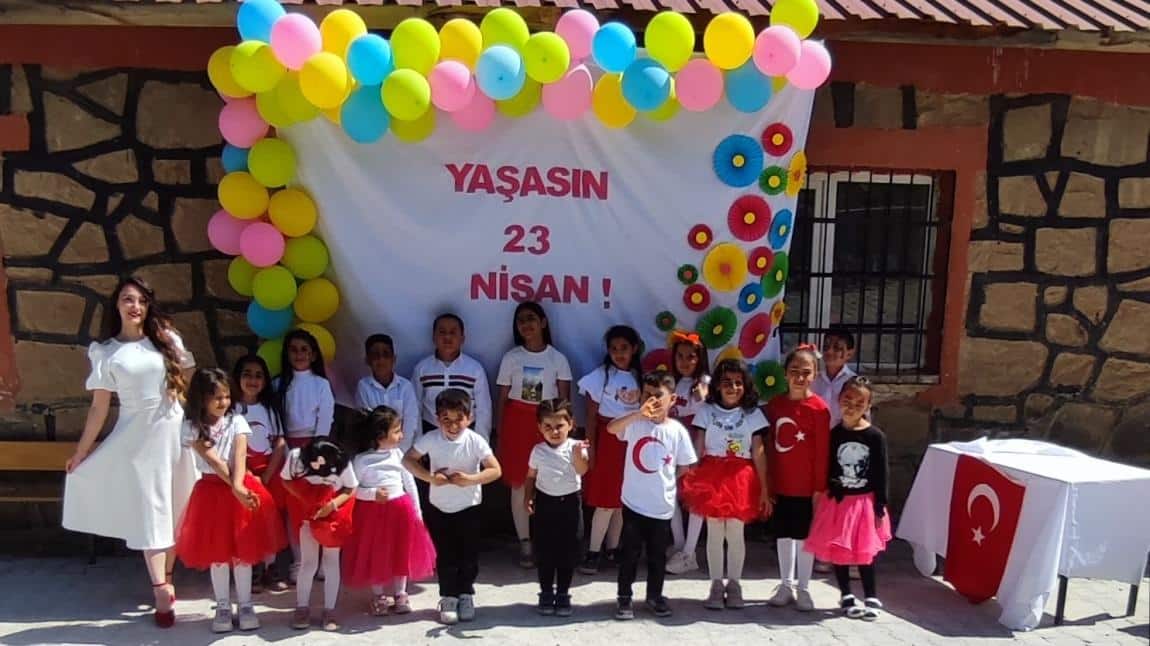 23 Nisan Ulusal Egemenlik ve Çocuk Bayramını okulumuzda coşkuyla kutladık.